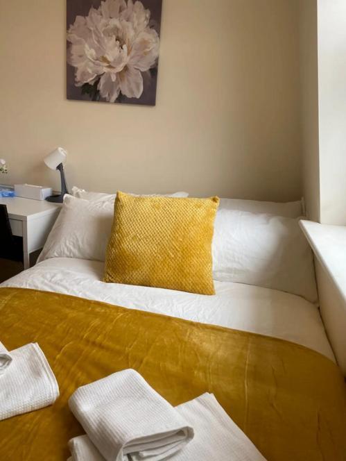 Cosy Private Rooms In Euston Square, Central Лондон Екстериор снимка