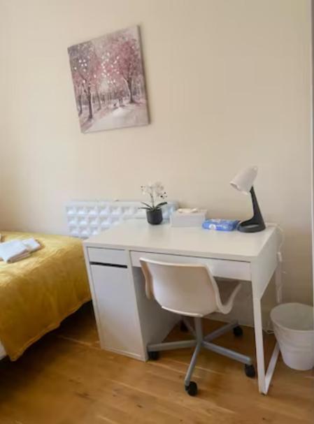 Cosy Private Rooms In Euston Square, Central Лондон Екстериор снимка