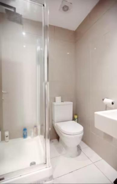 Cosy Private Rooms In Euston Square, Central Лондон Екстериор снимка